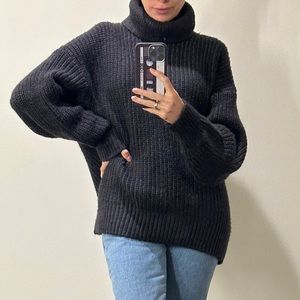 H&M Oversized Sweater